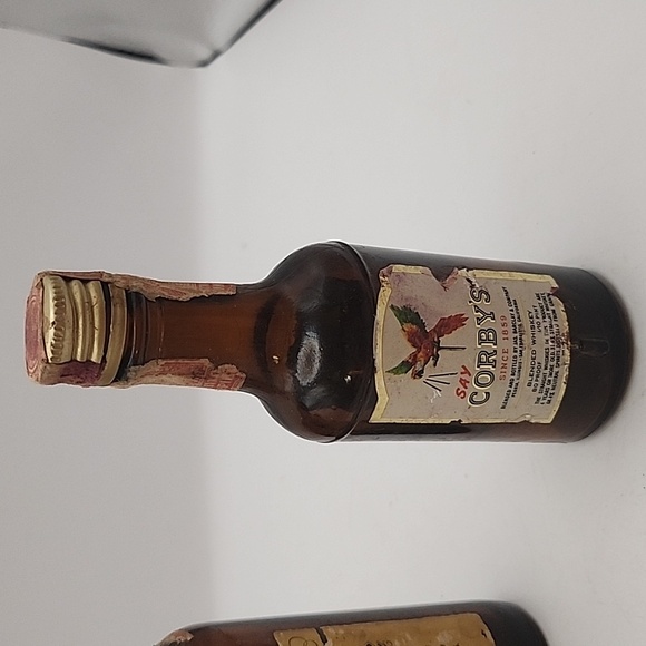 Vintage Mini Airline Bottles 3 Count - Picture 2 of 9